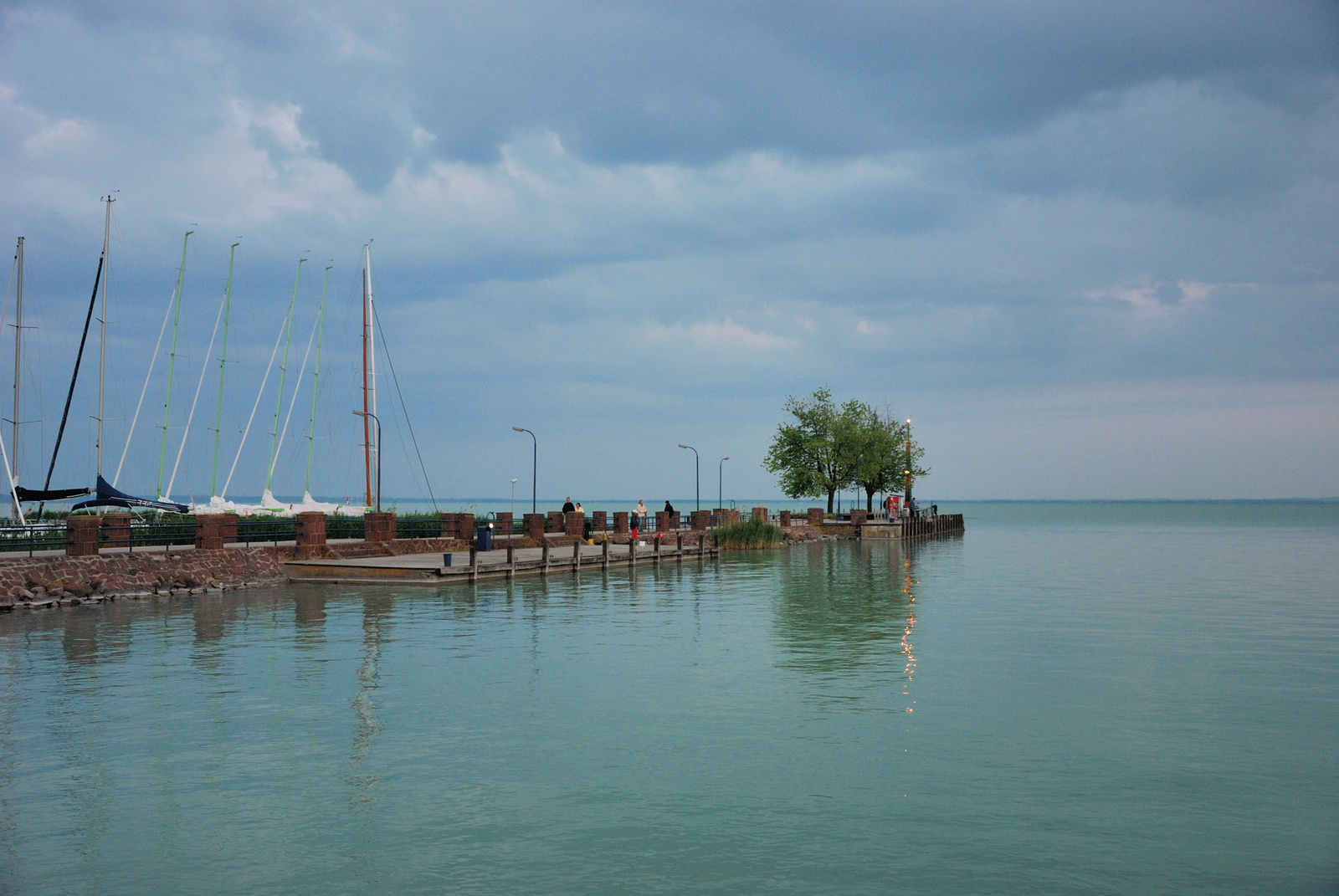 Balatonalmádi kikötő