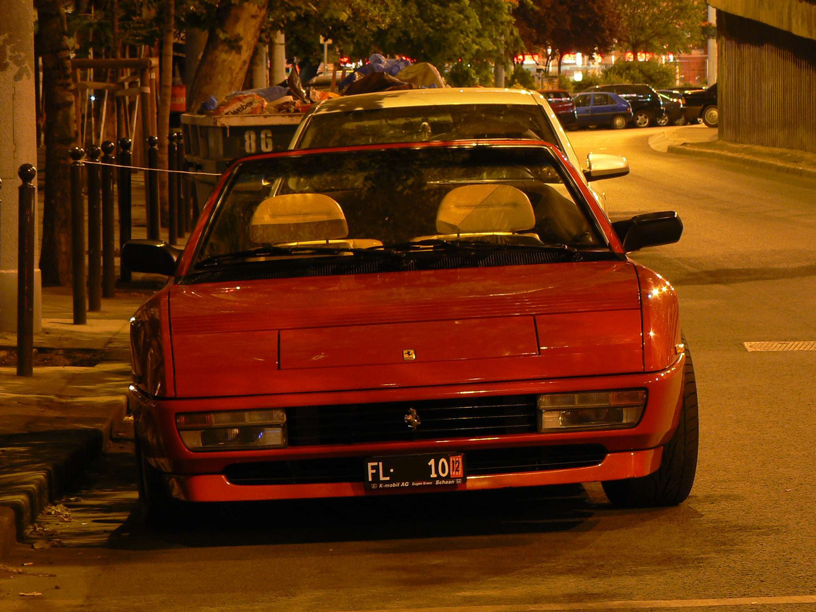 Ferrari Mondial 012