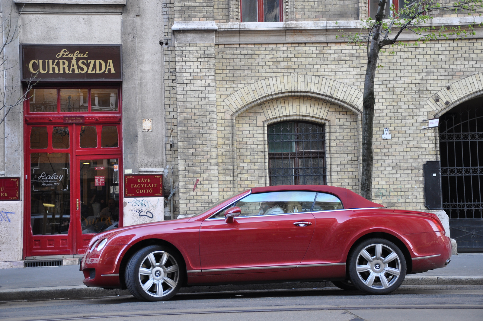 Bentley Continental GTC 055