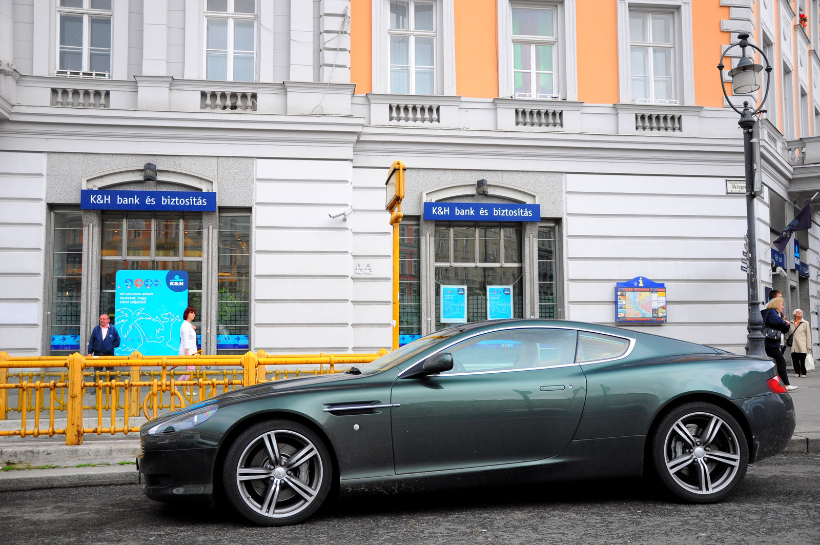 Aston Martin DB9 091