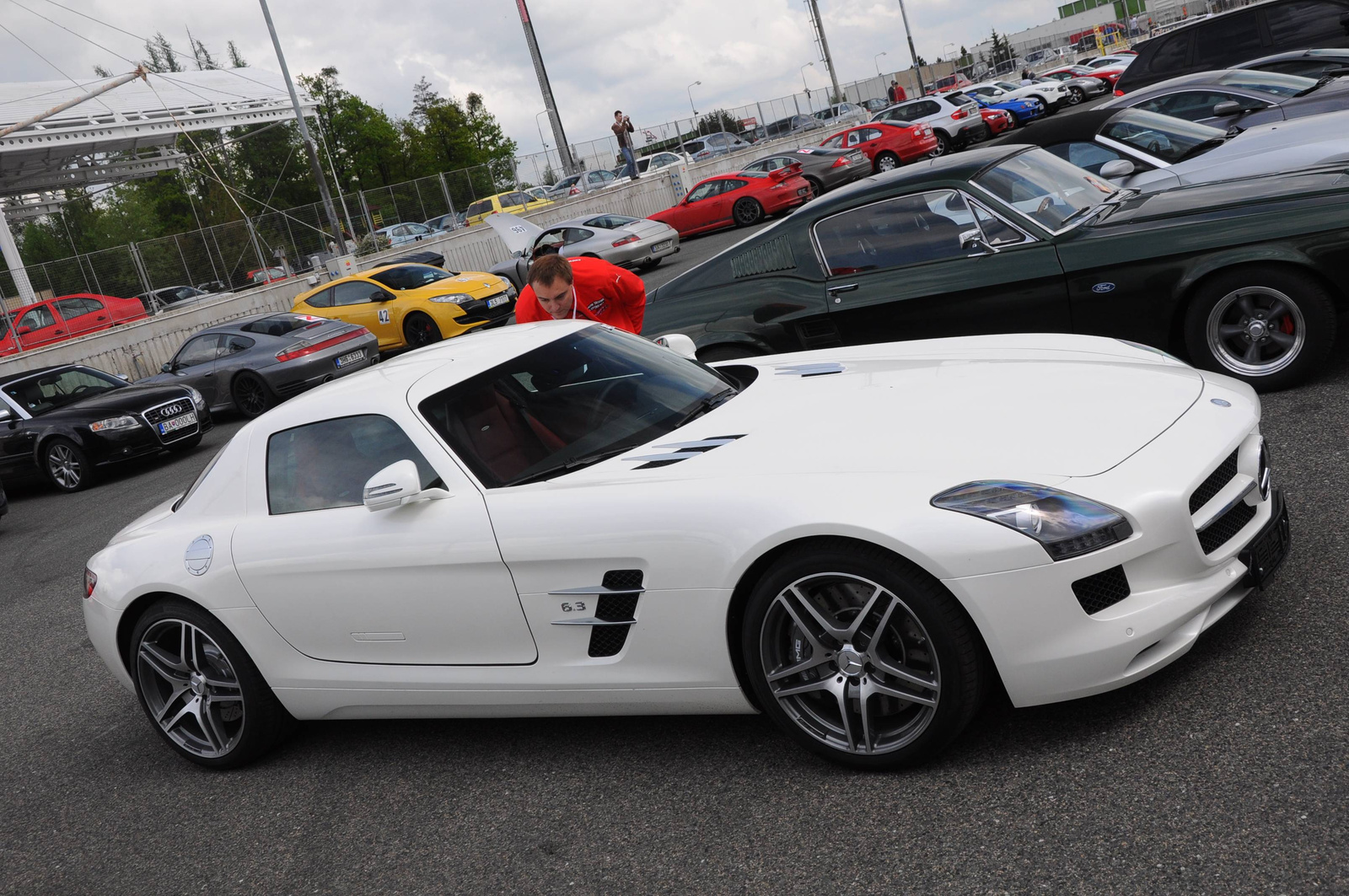 Mercedes SLS AMG