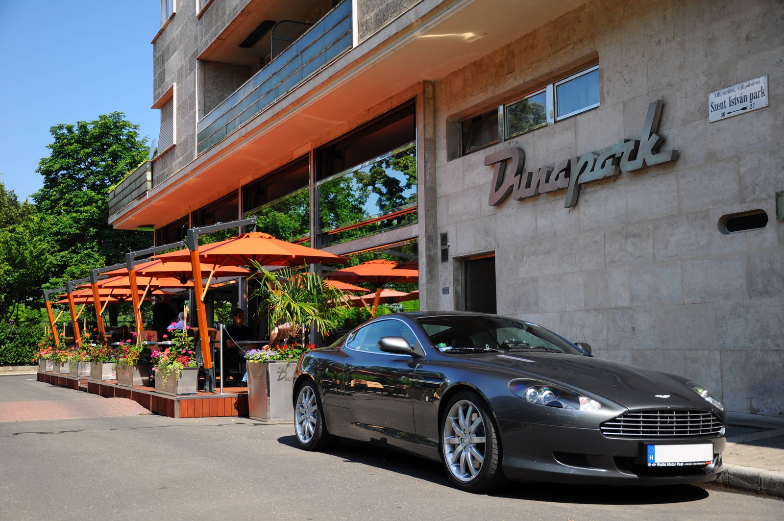 Aston Martin DB9 095