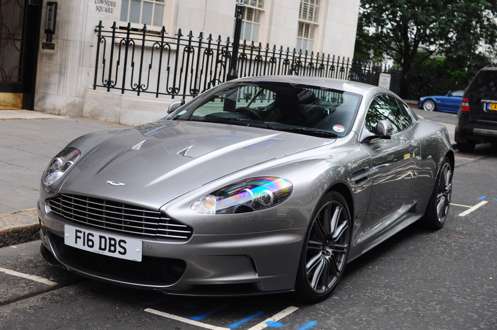 Aston Martin DBS