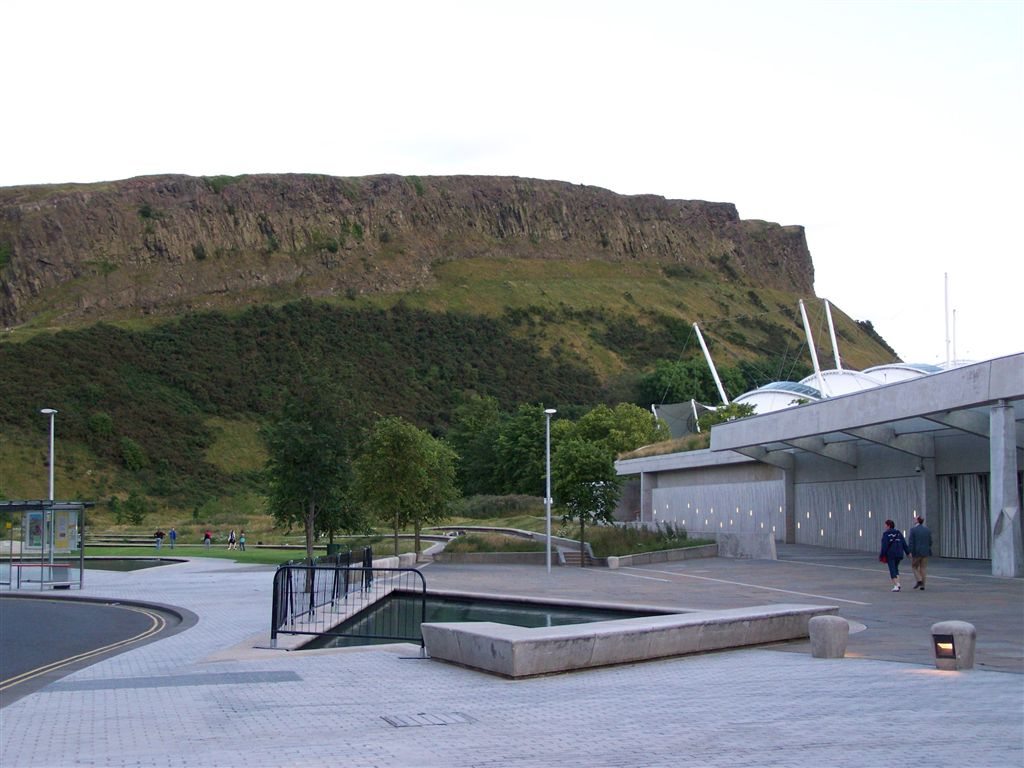 Arthur's Seat + Scottish Parlament, Edinburgh