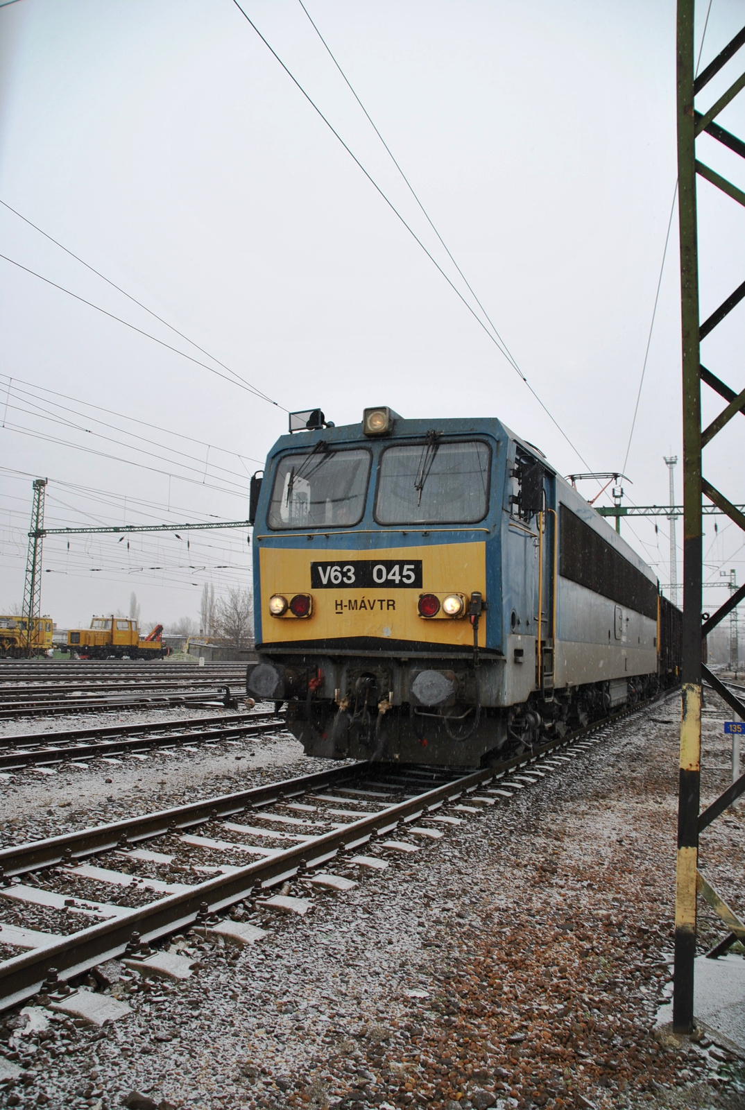 V63 045