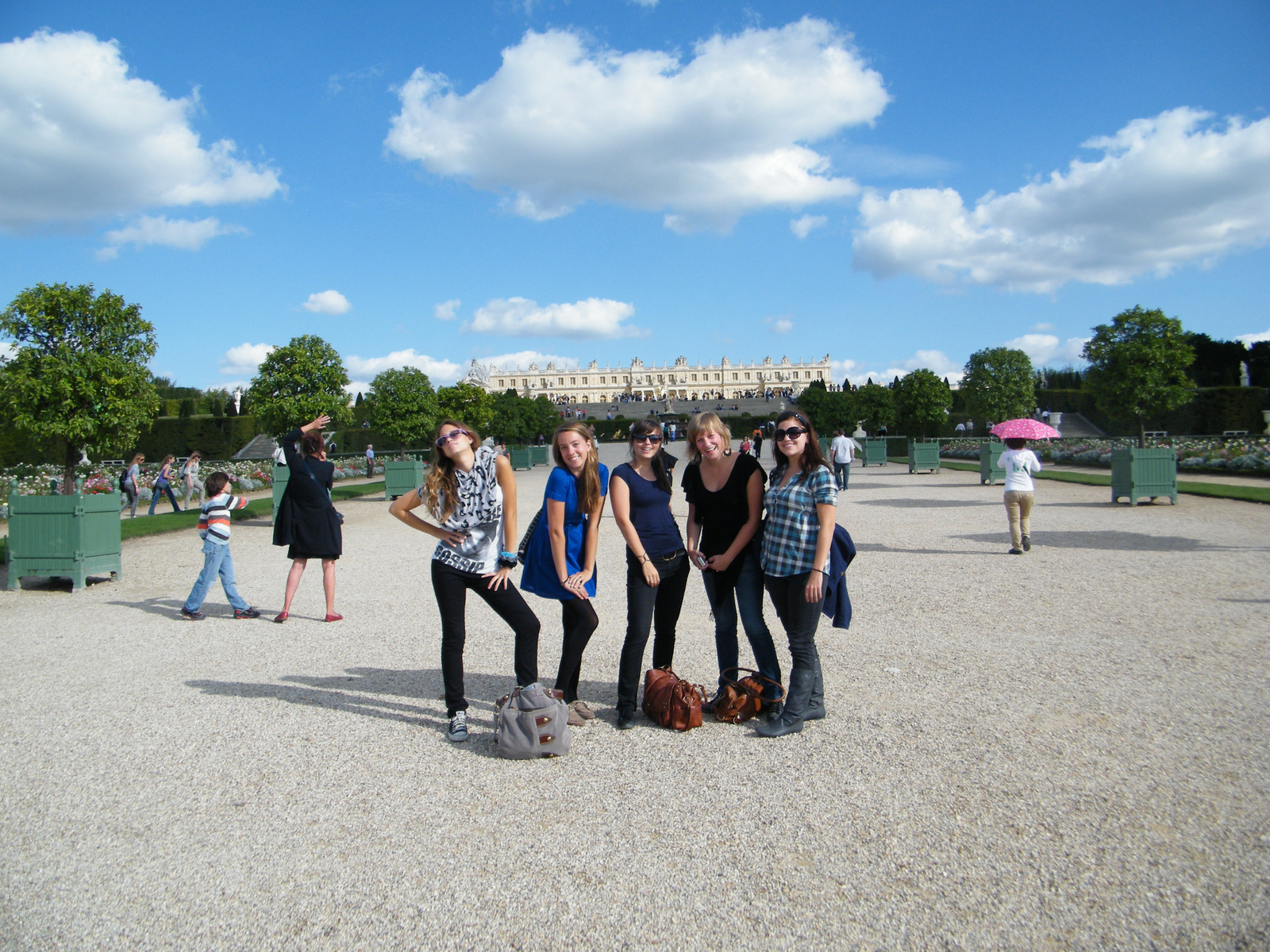 ladies in Versailles