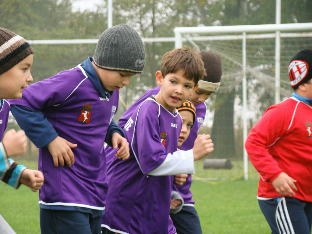 2009.10.14.IZSAK.VS.KTE.U11.005