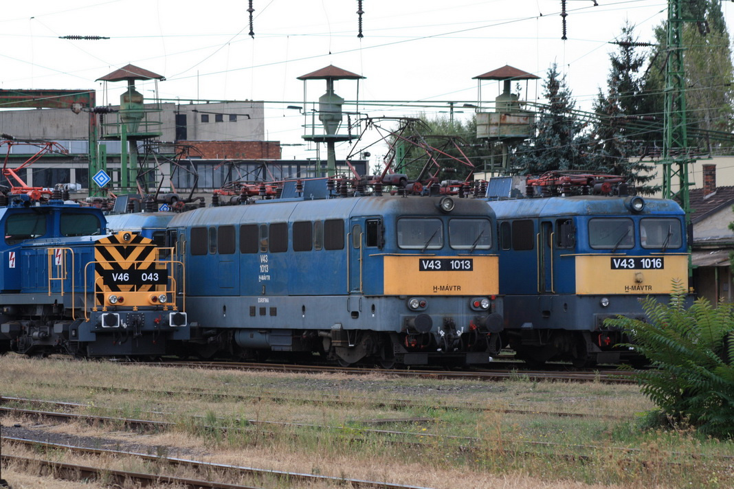 V46-043 & V43-1013 & 1016