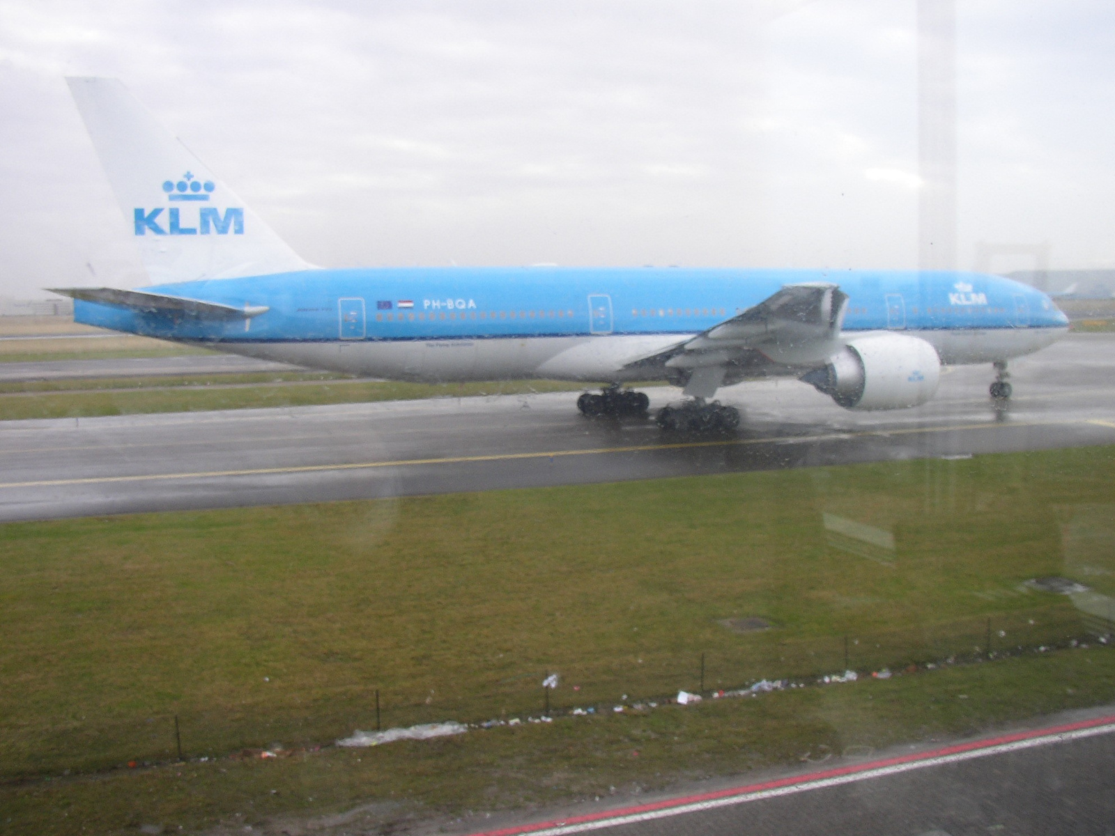 klm777