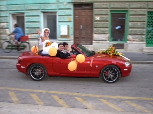 Esküvői autó