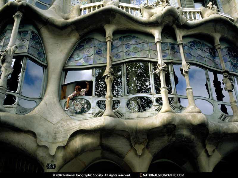 casa-batllo-524810-sw (Medium)