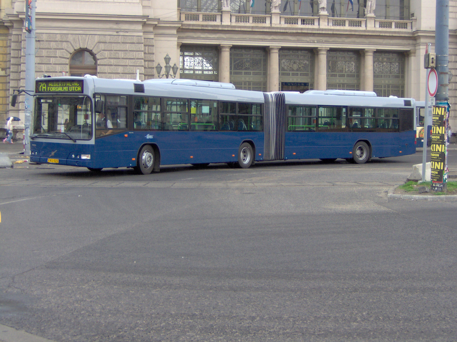 Busz FKU-929-Réka-Keleti PU