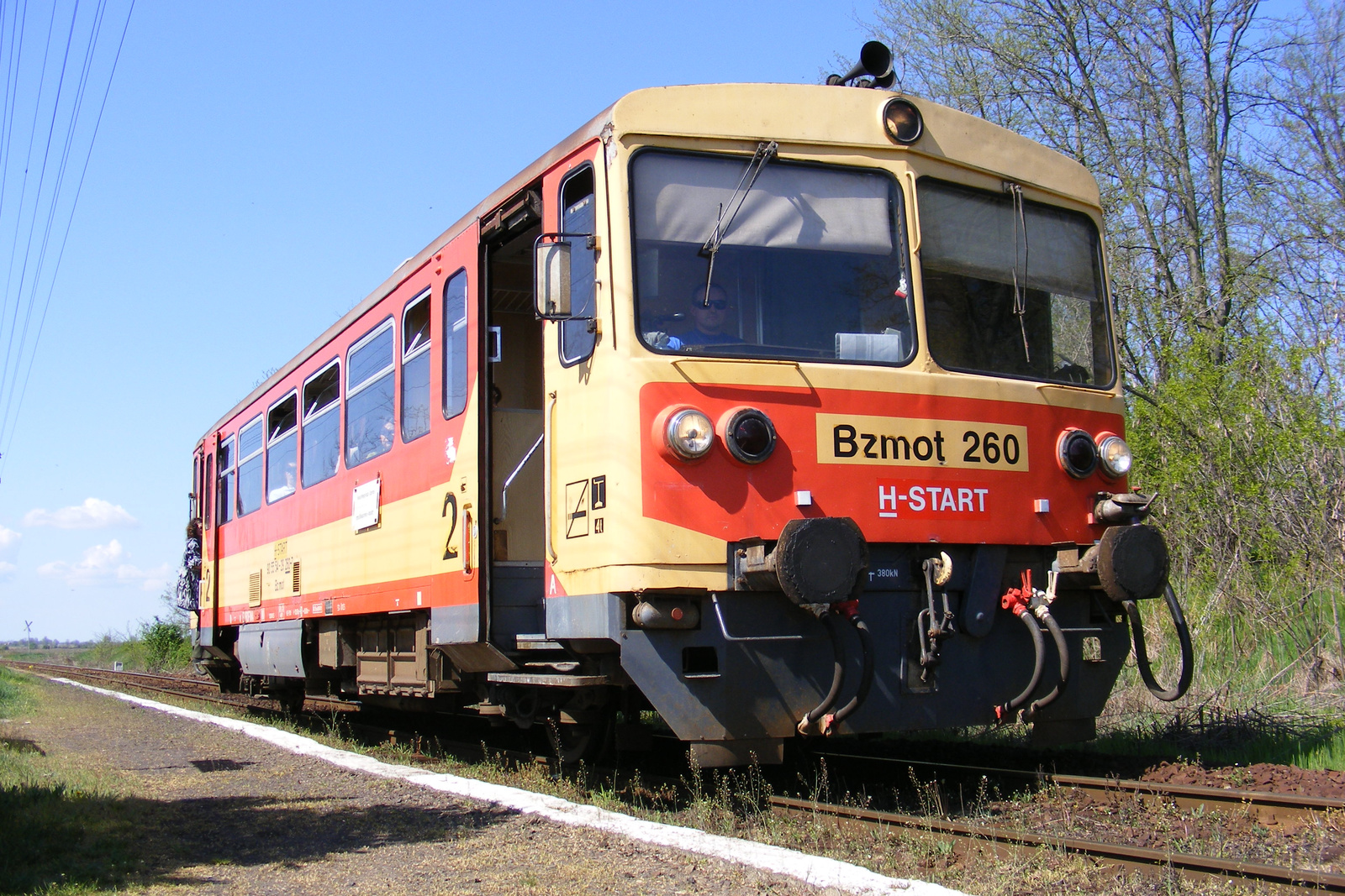 Bzmot260 2-Kónyaszék