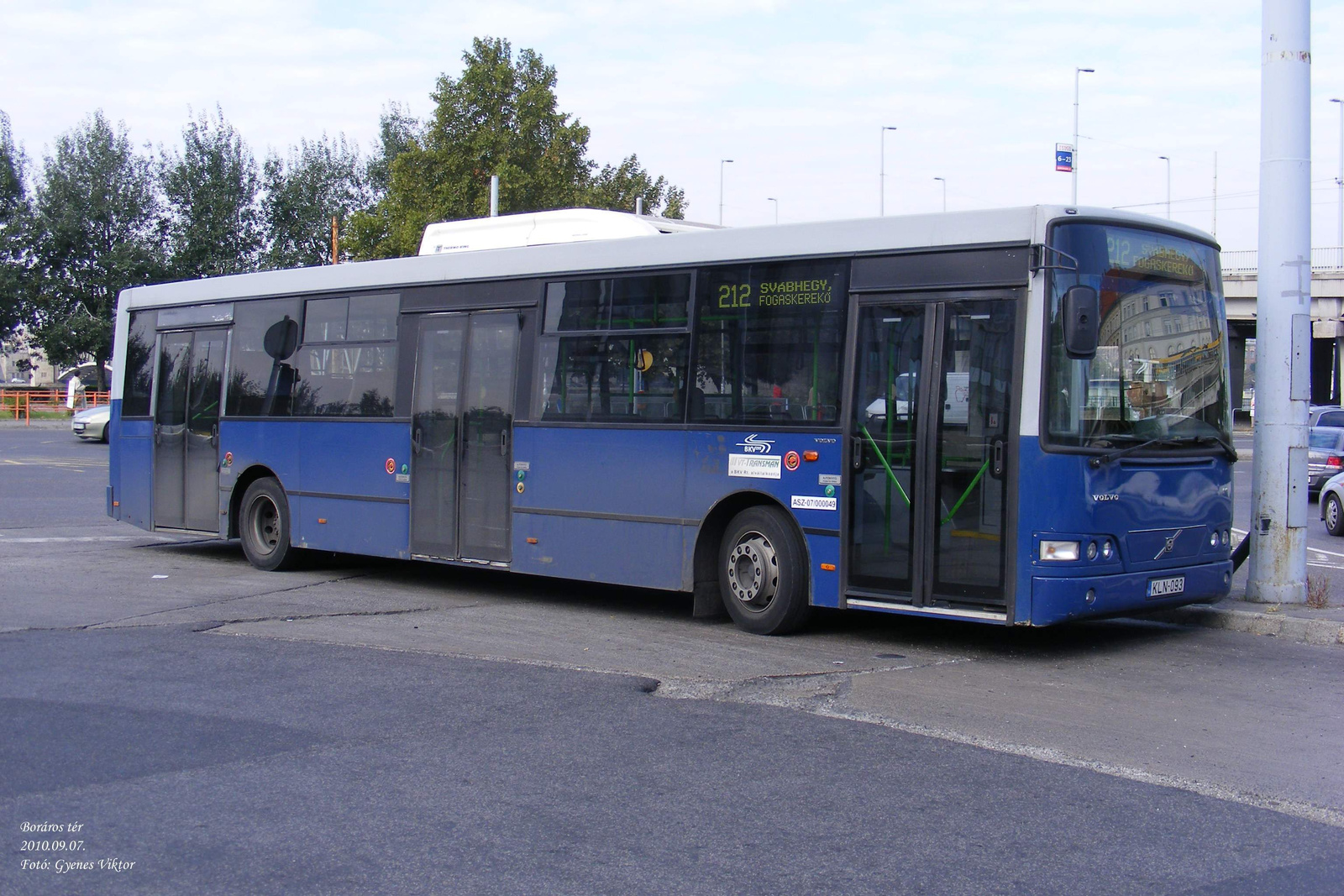 Busz KLN-093