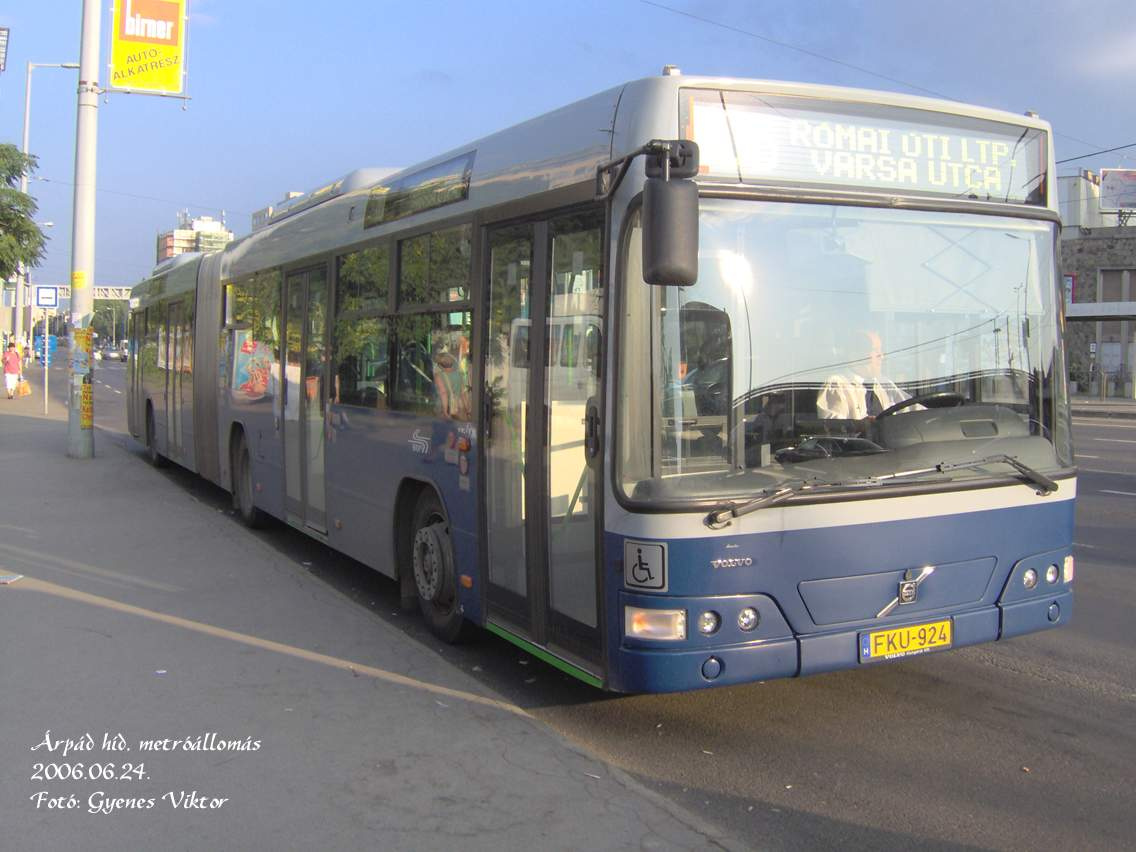 Busz FKU-924-Mónika 2