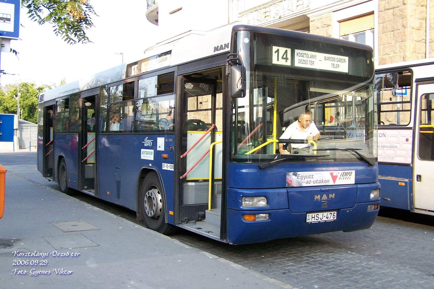 Busz HSJ-476