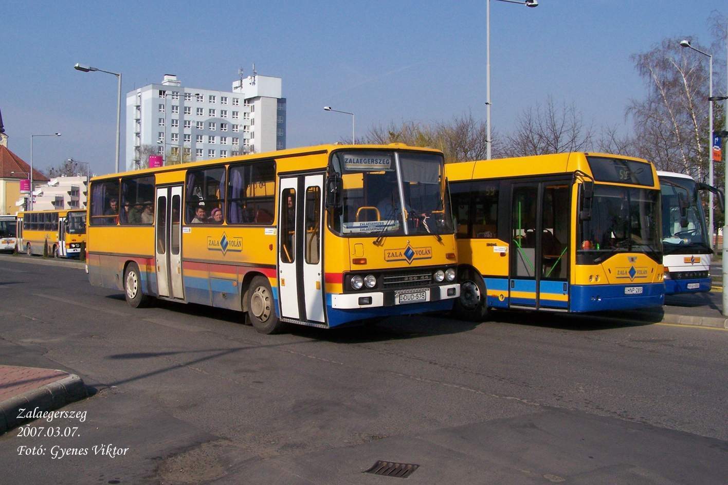 Ikarus 256-44-DUD-575 4