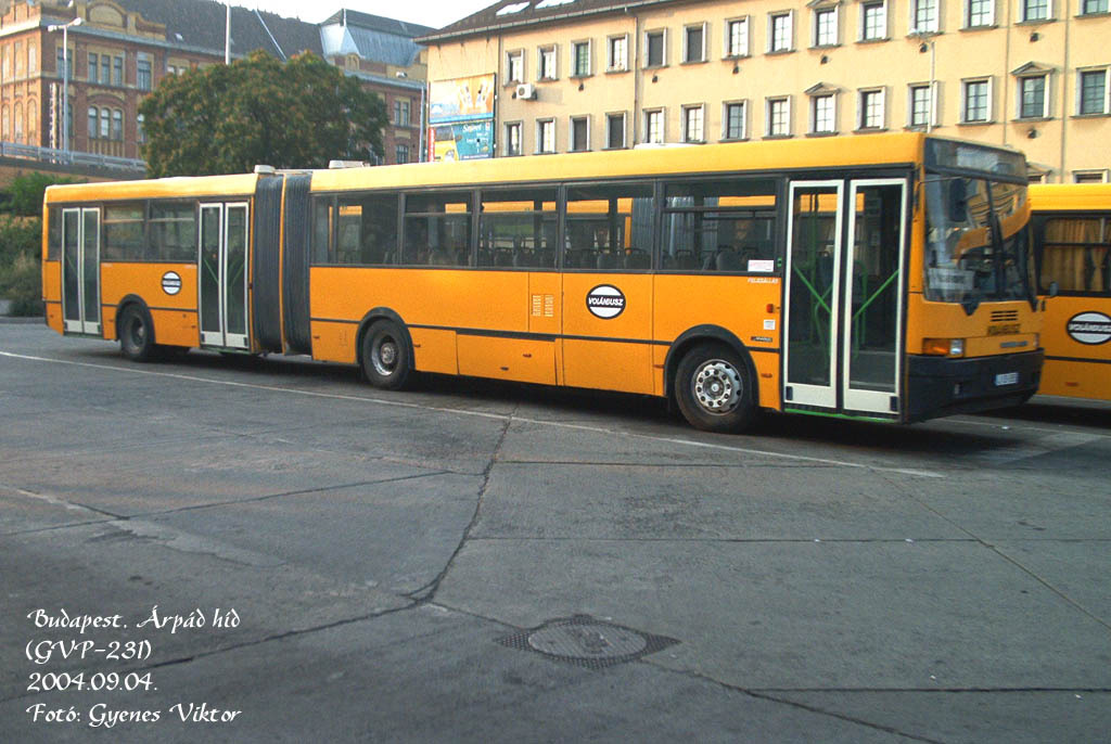 Ikarus 438-JID-095