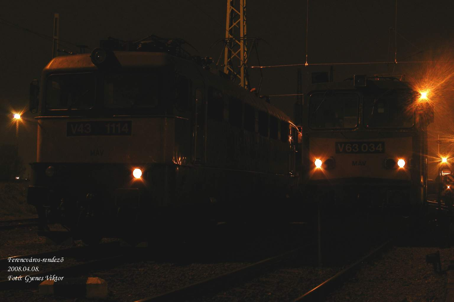 V43-1114+V63-034 5