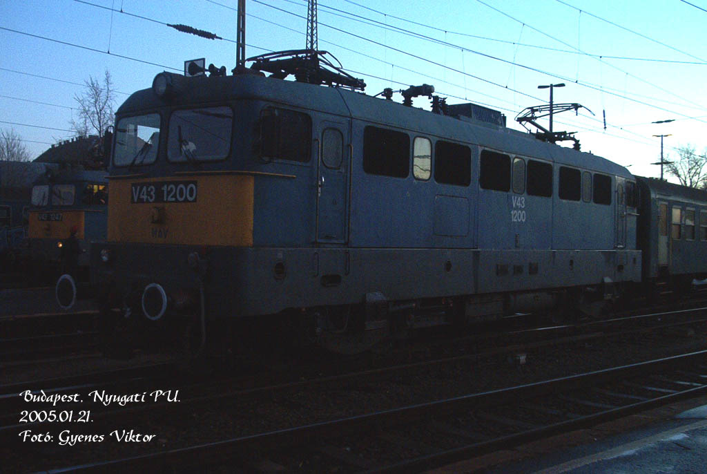 V43-1200 4