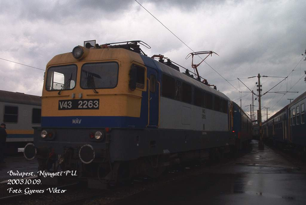 V43-2263 1